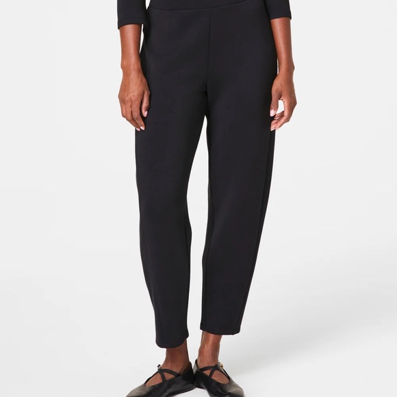 SPANX AIR ESSENTIALS BARREL LEG PANT (Very black) SIZE Small NWT - Picture 2 of 4